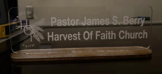 Classy Office Name Stands Plate